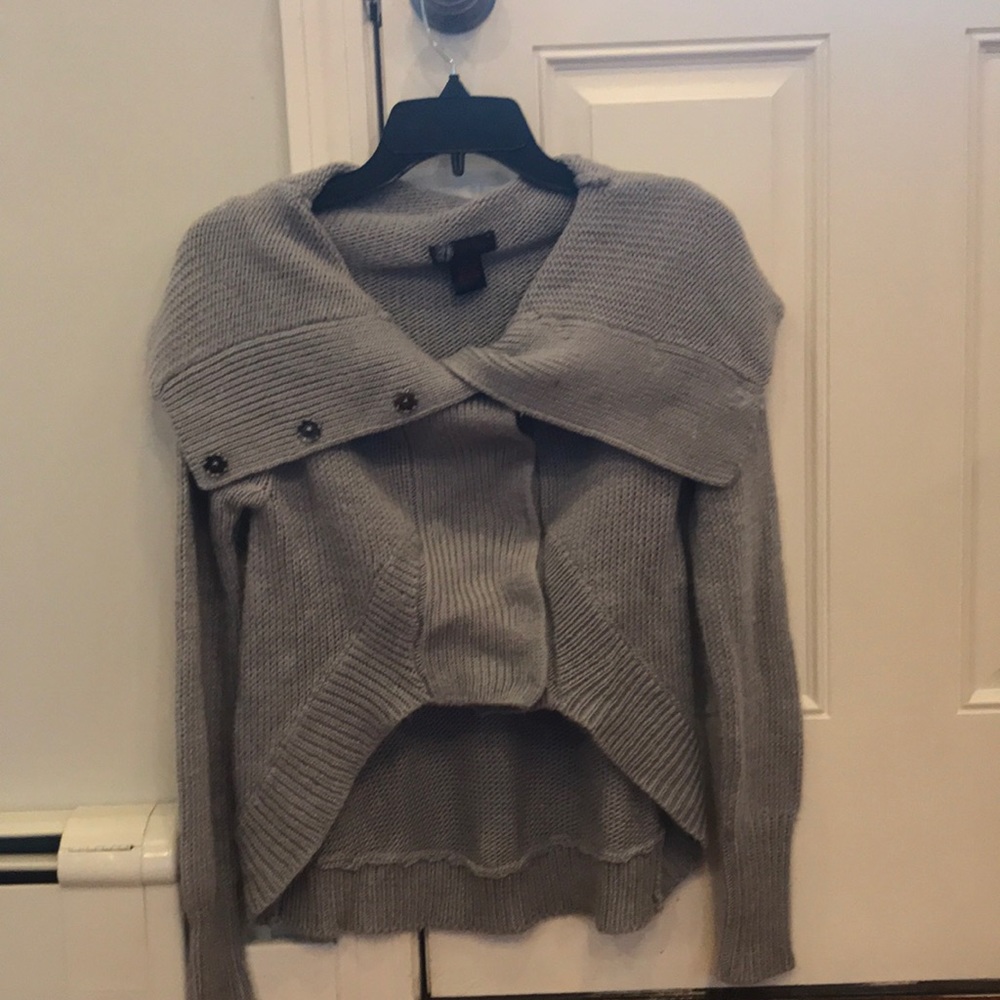 Ju basics high-low sweater medium